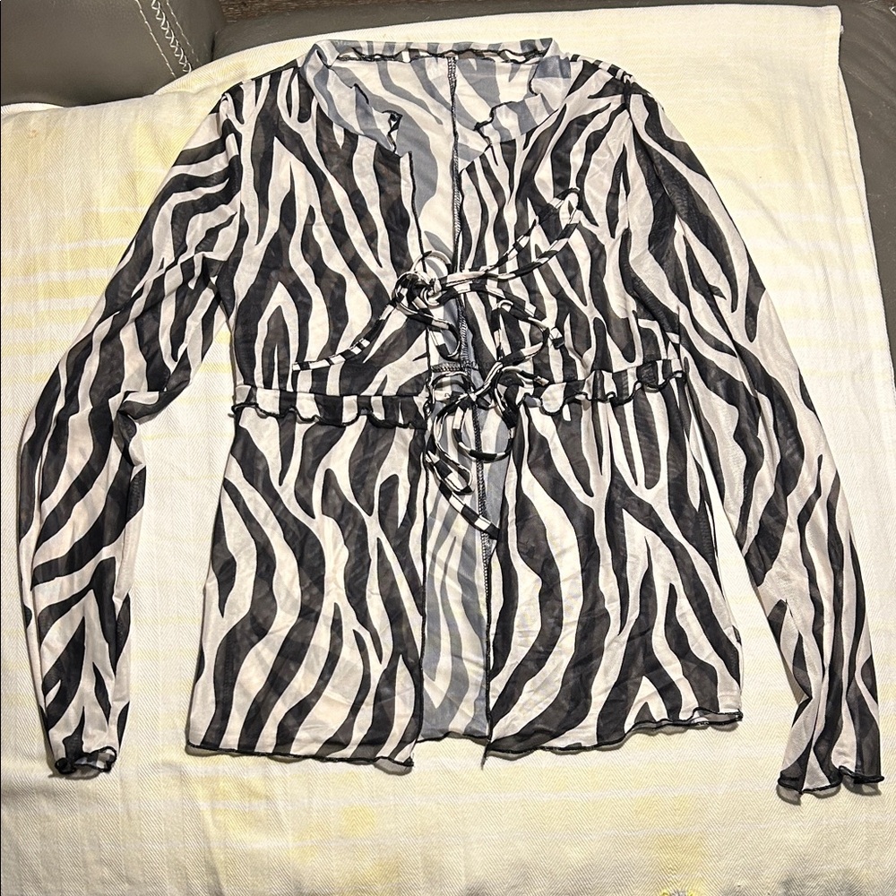 Zebra stripe sheer swim coverup or blouse 17” pit 23” length